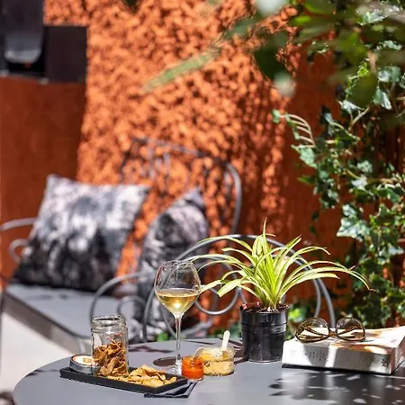 Hotell Edmond W Part-dieu 4*